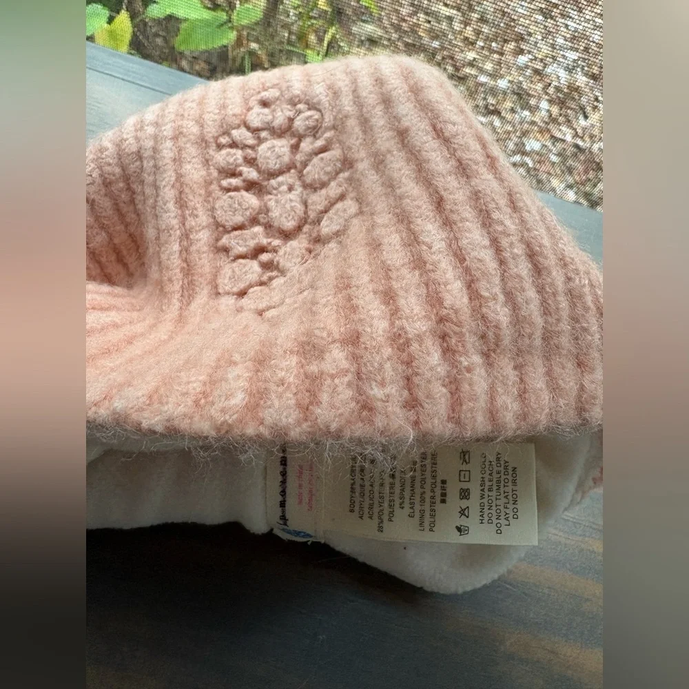 FP Movement Major Mogul Beanie in Peach- NWOT